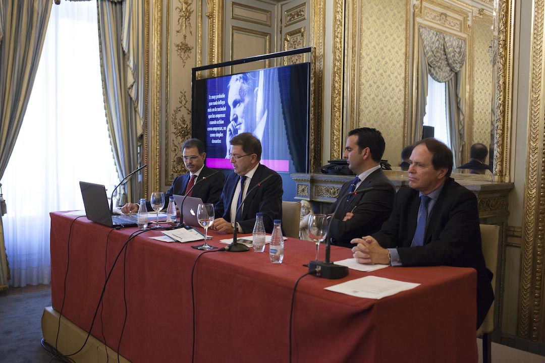 https://sg.climalit.es/blog/wp-content/uploads/2016/10/FORO_UNFEAC_Saint_Gobain_Building_Glass_2016.jpg