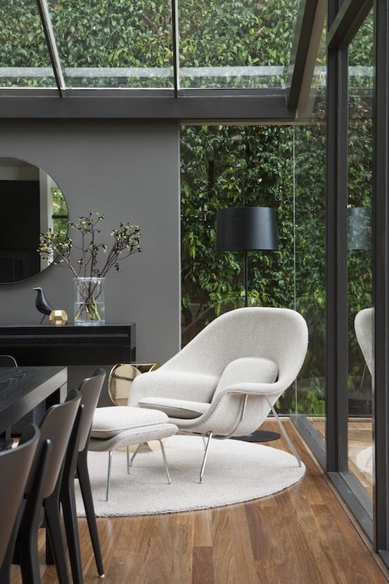 terrazas acristaladas con decoracion minimalista