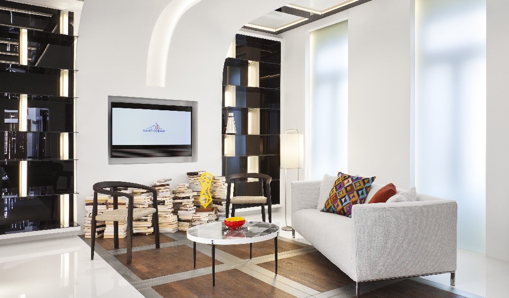 https://sg.climalit.es/blog/wp-content/uploads/2020/04/Instalar-paredes-cristal1.jpg