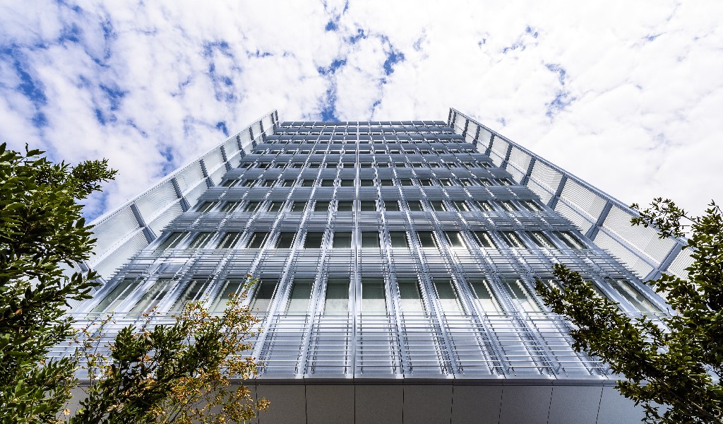 https://sg.climalit.es/blog/wp-content/uploads/2020/05/Edificio-energia-nula.jpg