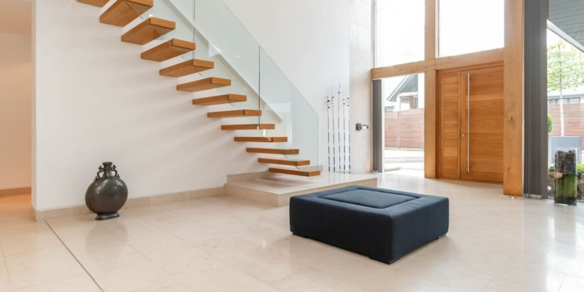 Imagen de hogar con gran salón acristalado Climalit