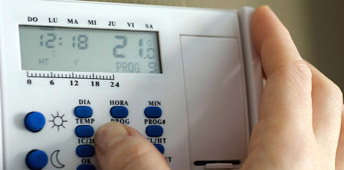como ahorrar en calefacción termostato